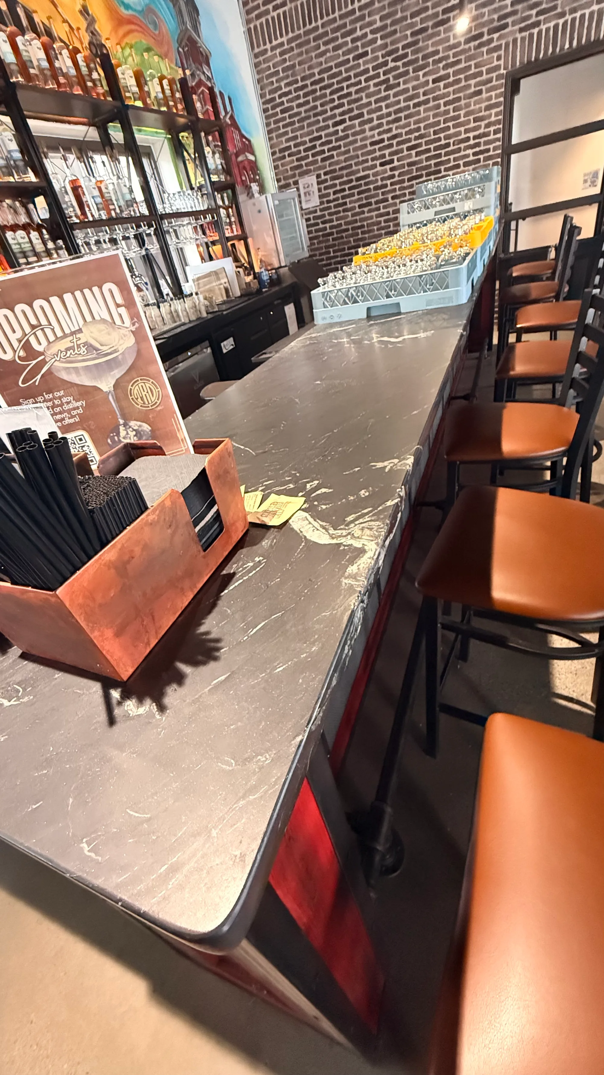 Dark marble bar/counter thumbnail 2
