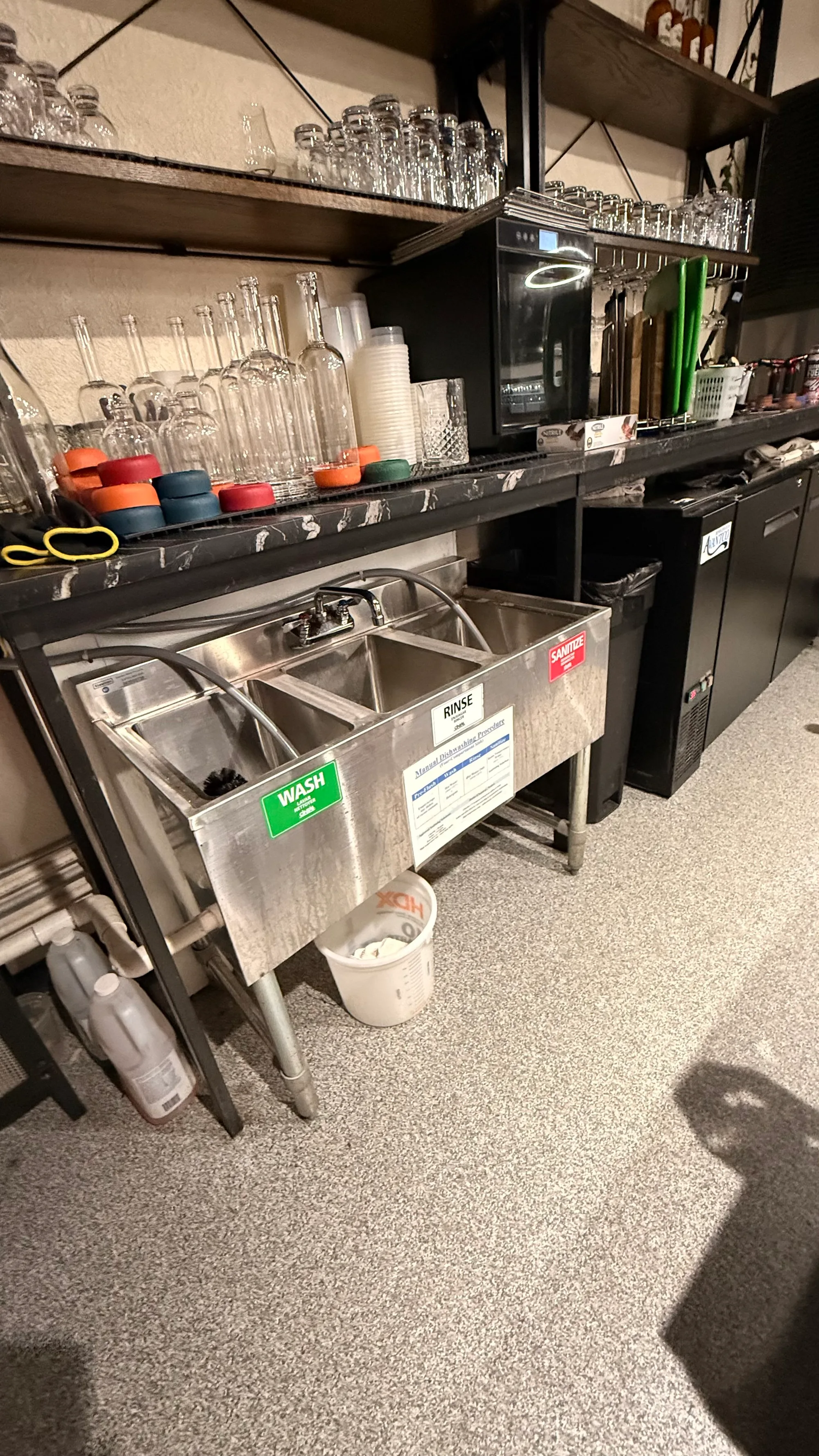 3-compartment steel sink