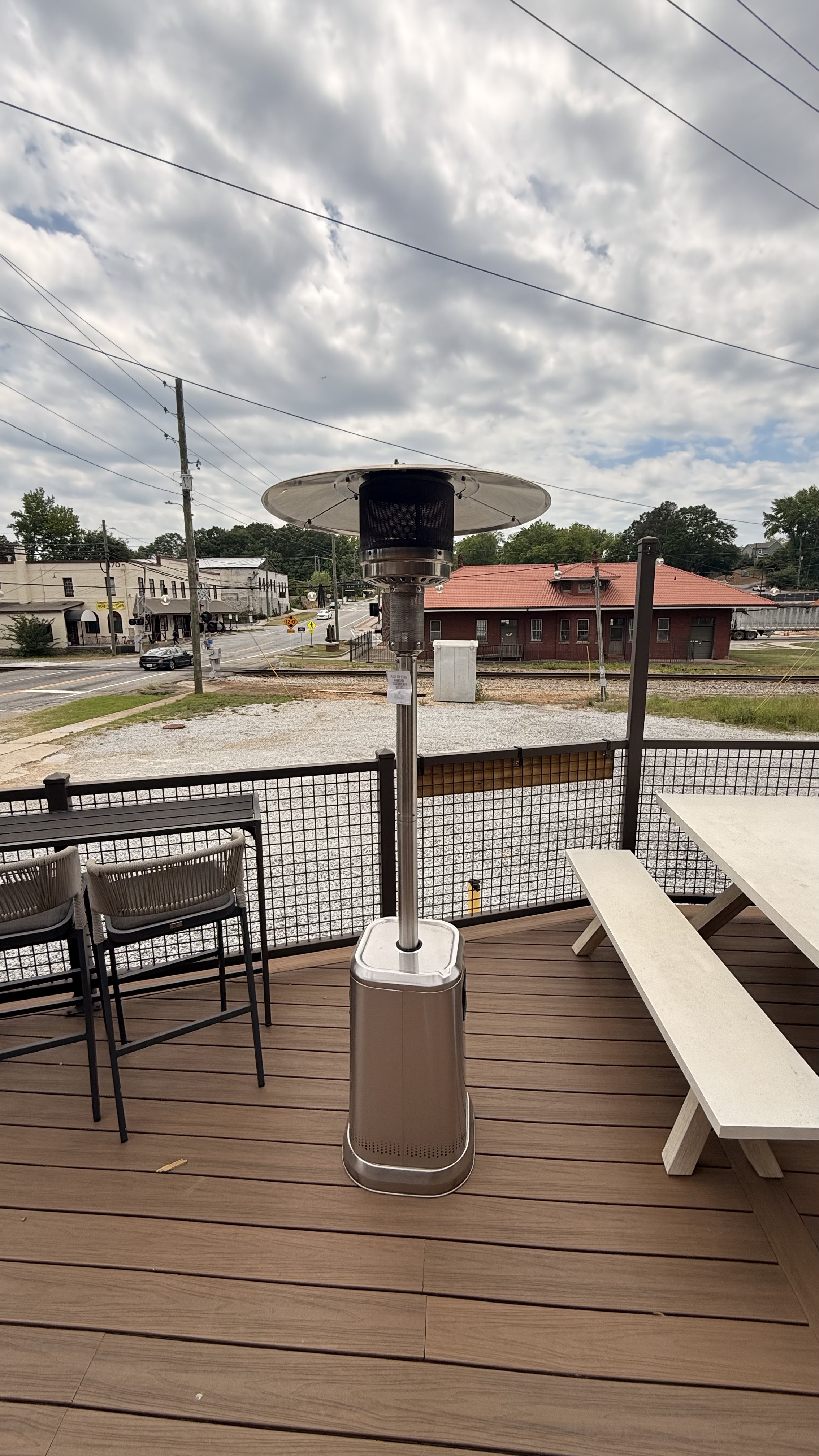 Heat lamp (patio heater)