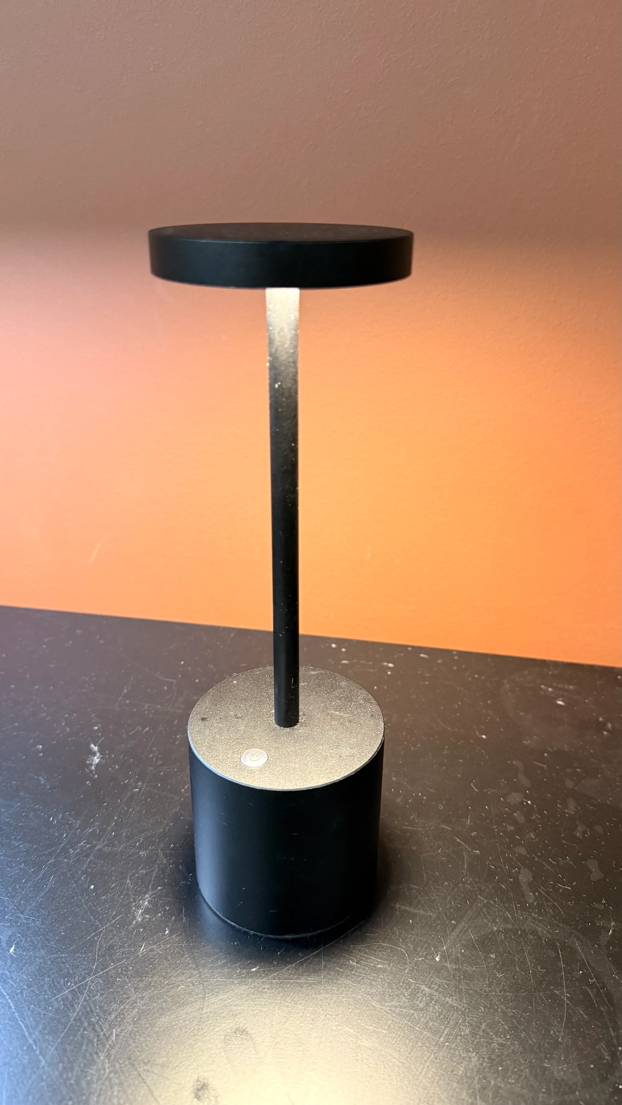 Rechargeable black LED table lamp (large)